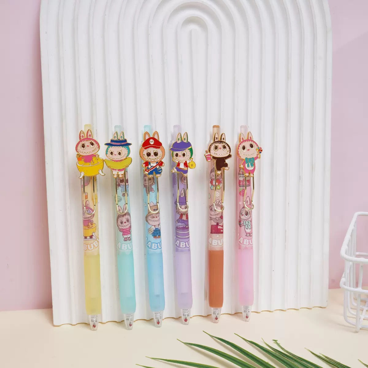Labubu Gel Pen – 0.5 mm Retractable Smooth Gel Ink with Labubu Character Clip
